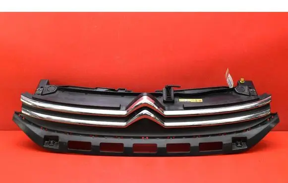 Audi 100 200 5000 C3 Front grill 9812063477