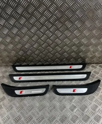 Audi Q5 SQ5 sill trim set (inner) 8R0853373C 8R0853374C 8R0853375C