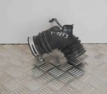 Air intake hose/pipe