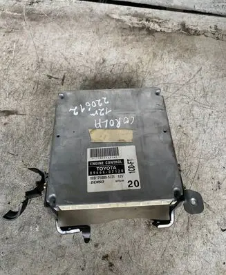 Toyota Corolla E120 E130 Engine control unit/module 8966602120