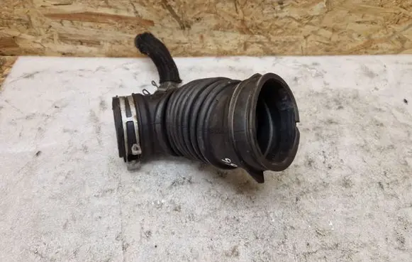 Toyota Auris 150 Turbo air intake inlet pipe/hose 178810R020