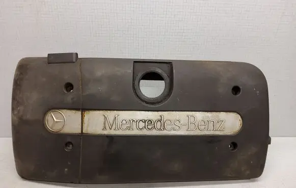 Mercedes-Benz E W210 Engine cover (trim) A6120100667