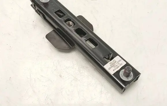 Volvo S60 Seat belt adjustment rail 31332261