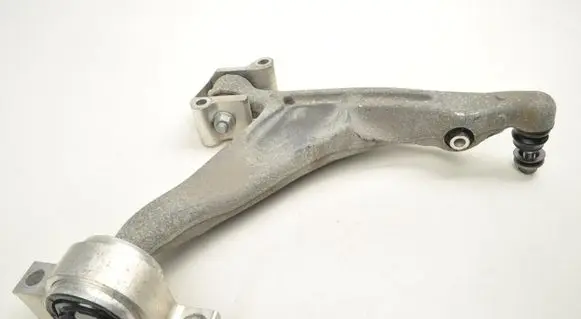 Volvo XC90 Front control arm 32381881
