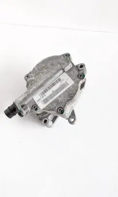 BMW 5 G30 G31 G38 Vacuum pump 155286300 20571813 205718131558630