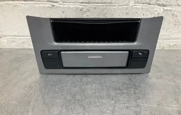 BMW 5 E60 E61 Glove box 7892883 8045815