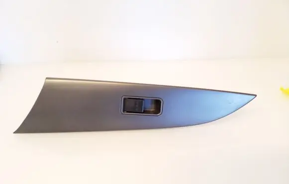 Mazda 3 I Electric window control switch 03123101 BS3E66370