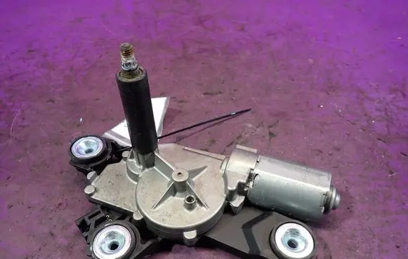 Volvo V50 Rear window wiper motor