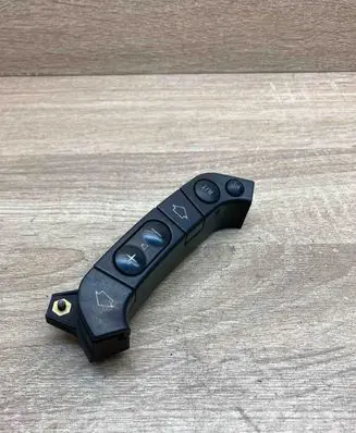 BMW 3 E46 Steering wheel buttons/switches 6903397