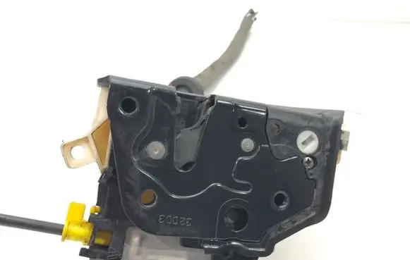 Audi A6 C7 Front door lock 8J1837016C