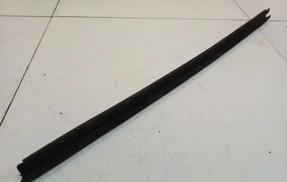 Dodge Stratus Rubber seal front coupe door
