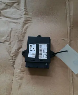 Opel Vectra C Door control unit/module 13170177