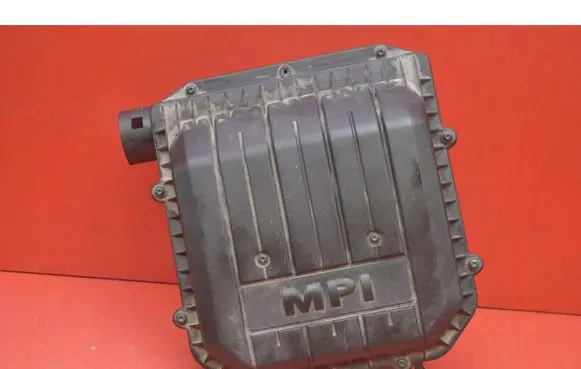 Skoda Citigo Air filter box 04C129611J
