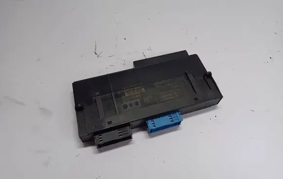 BMW 3 E90 E91 Comfort/convenience module 9177981 532422011 9630111271