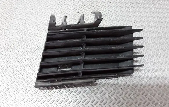 Opel Vectra C Front bumper lower grill 09186127