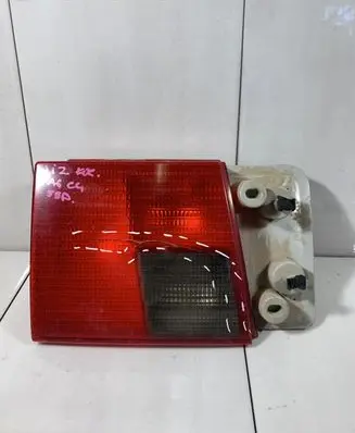Audi A6 S6 C4 4A Tailgate rear/tail lights 4A0945093