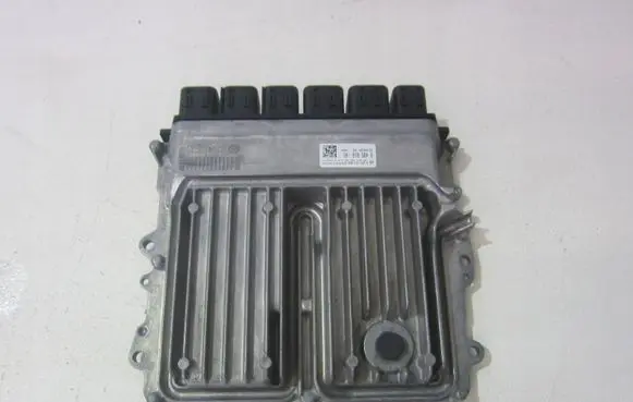 BMW X3 G01 Engine control unit/module ECU 12148744139