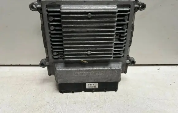Hyundai Elantra Engine control unit/module ECU 3915023013 5WY4C04D SIM7K47