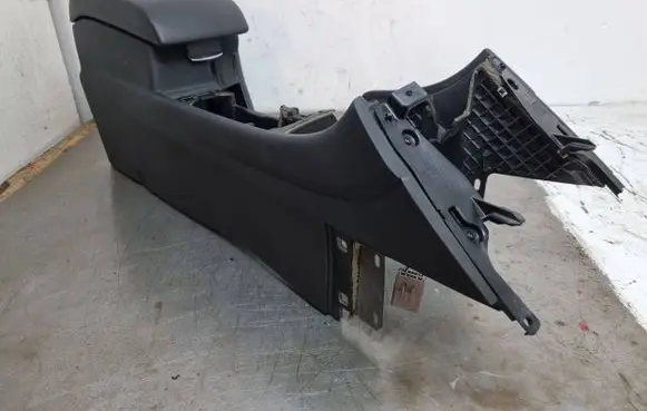 Ford Mondeo MK IV Center console 7S71A045A20AJ