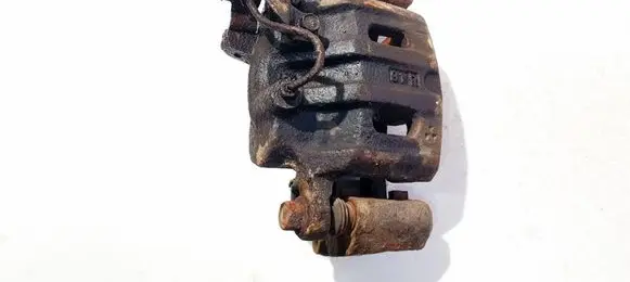 Mitsubishi Pajero Sport I Front brake caliper 