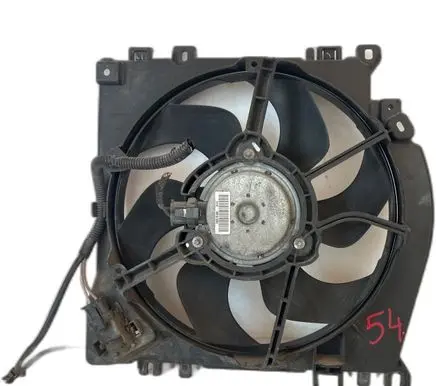 Renault Clio III Radiator cooling fan shroud 8200966248