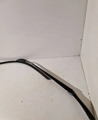 Chrysler Town & Country V Front wiper blade arm 05113045AD