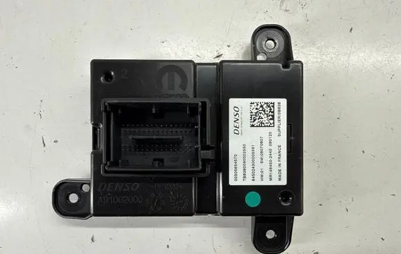 Alfa Romeo Stelvio Air conditioning/heating control unit 00505654570 50565457 77368821