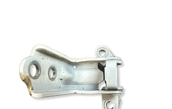 Subaru Ascent Rear door lower hinge