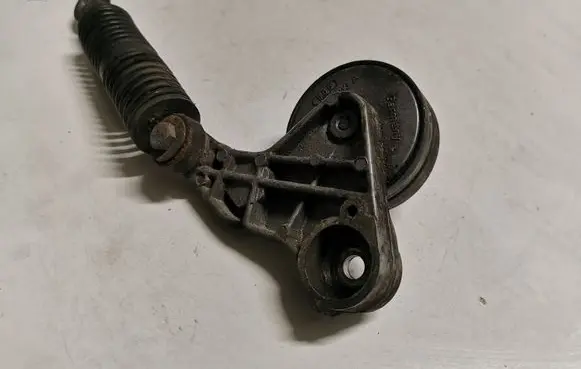 Audi A4 S4 B6 8E 8H Generator/alternator belt tensioner 059145283A