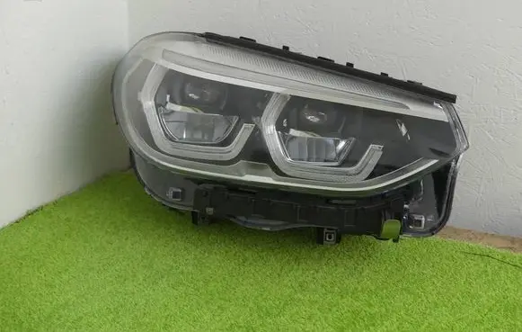 BMW X3 G01 Headlight/headlamp 8739654