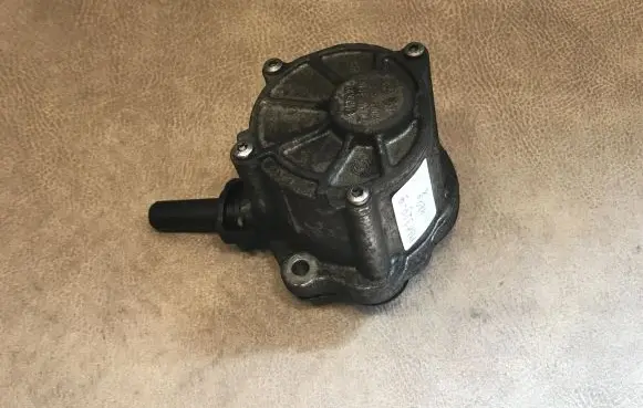 Mercedes-Benz E W212 Vacuum pump A6512380160