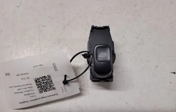 Volvo V70 Electric window control switch 30658696