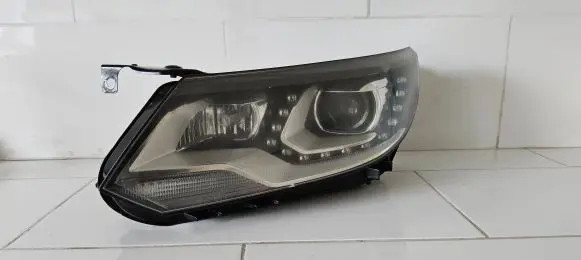 Volkswagen Tiguan Headlight/headlamp 5N1941751B 1ZS01074811 UU71834392