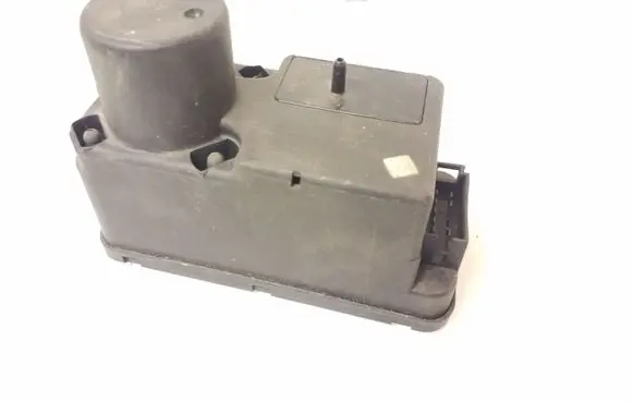 Volkswagen PASSAT B4 Central locking vacuum pump 357962257