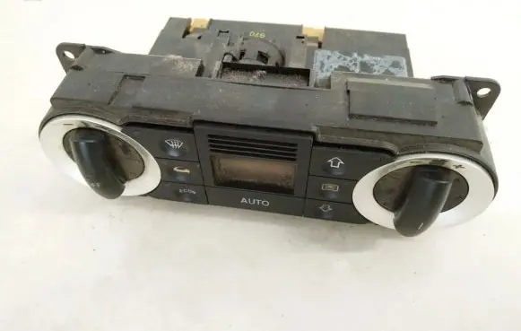 Audi TT Mk1 Climate control unit
