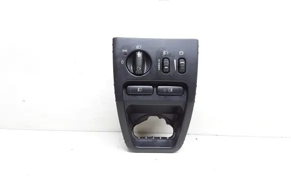 Volvo XC90 Light switch 8685452