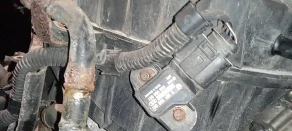 Volkswagen PASSAT B6 Air pressure sensor 06B906051 0261230031