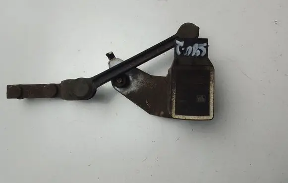 Volvo S80 Air suspension front height level sensor 7G9N3C492AA