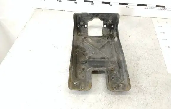 Mercedes-Benz R W251 Radiator support slam panel bracket A2516202531 033101571