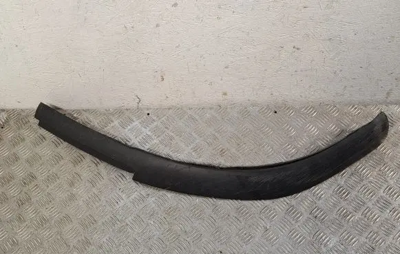 Toyota Avensis T250 Front bumper lip 7685105010