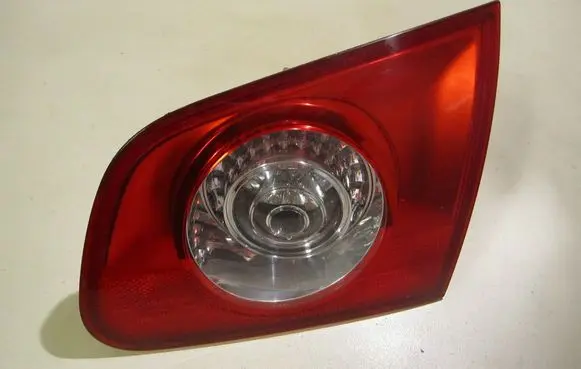 Volkswagen PASSAT B6 Tailgate light lenses 