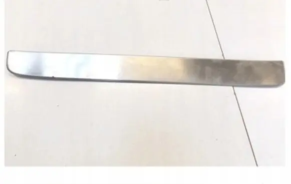 Volkswagen Phaeton Front sill trim cover