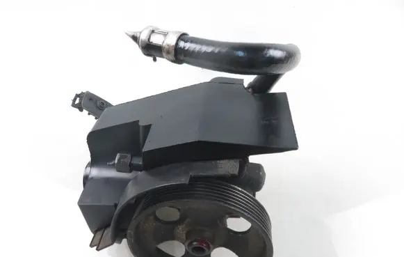 Peugeot 206 Power steering pump 26086355QK 9638364580