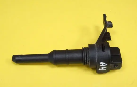Audi A4 S4 B7 8E 8H Speed sensor (speedometer sensor) 012409191D