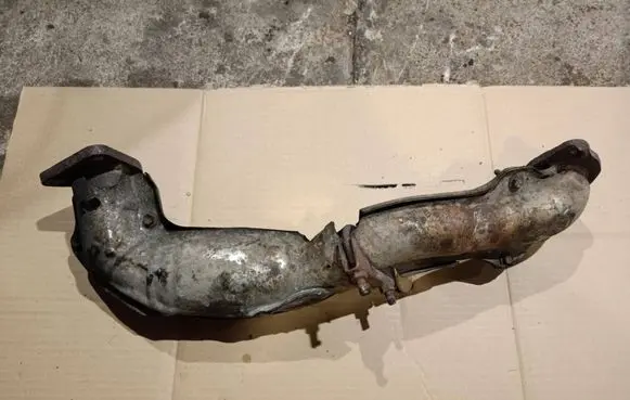 Subaru Outback Exhaust gas pipe 