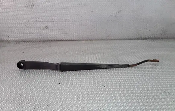 KIA Sorento Front wiper blade arm