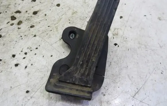 Mazda 2 Accelerator throttle pedal GHP9-41600-E