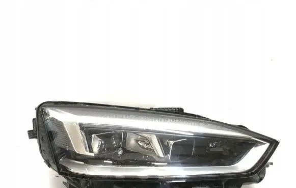 Audi A5 Headlight/headlamp