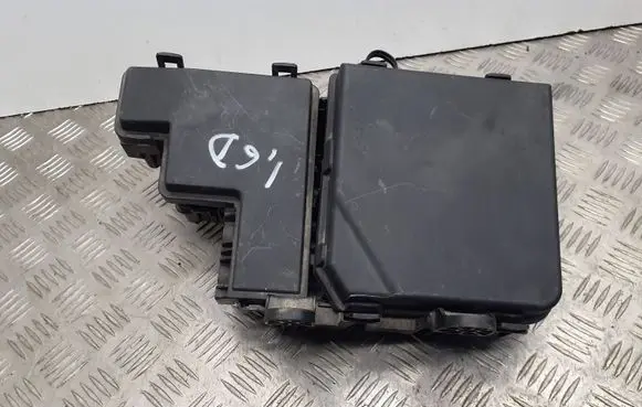 Nissan Qashqai Fuse box set