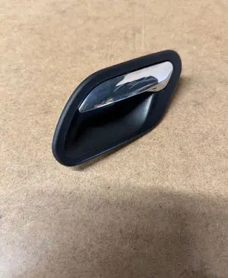 BMW 5 E39 Front door interior handle 7032925